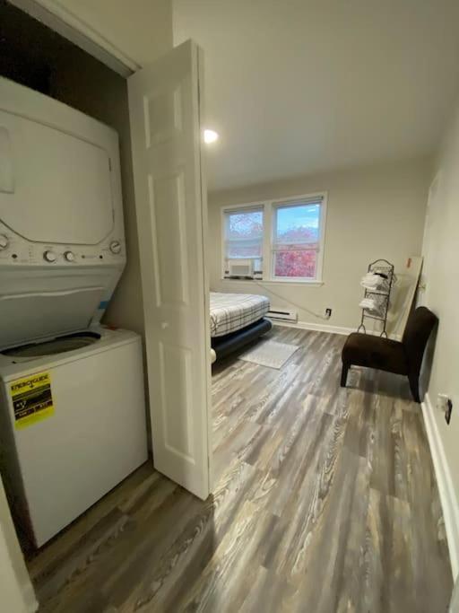 Apartment Lovely One Bedroom *